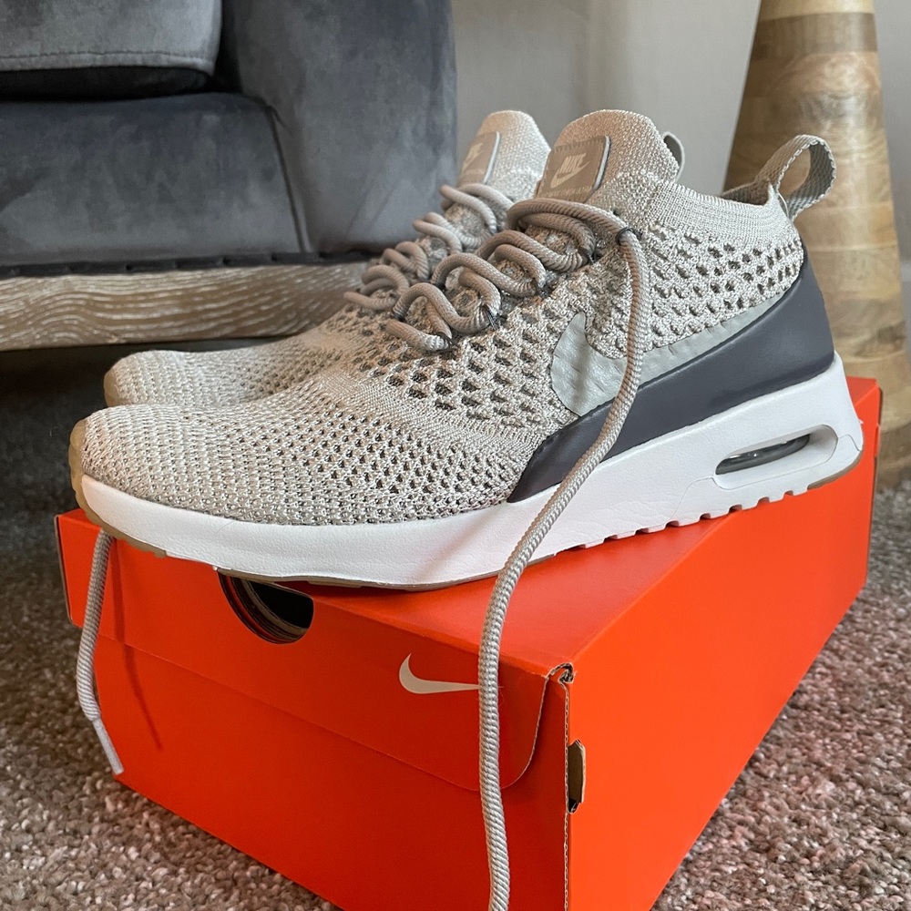 Women’s Nike Thea Shoes